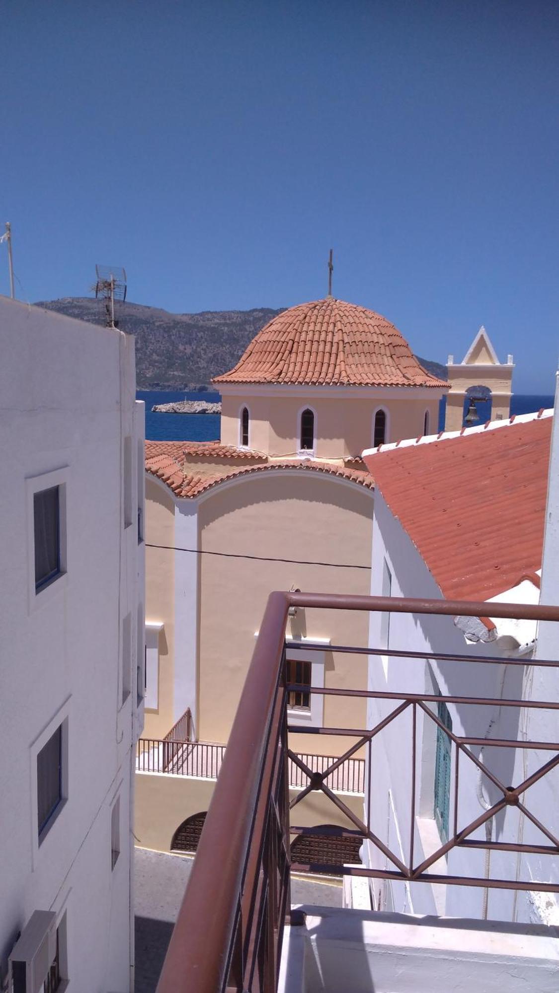 Mina Apartments Karpathos Exterior photo